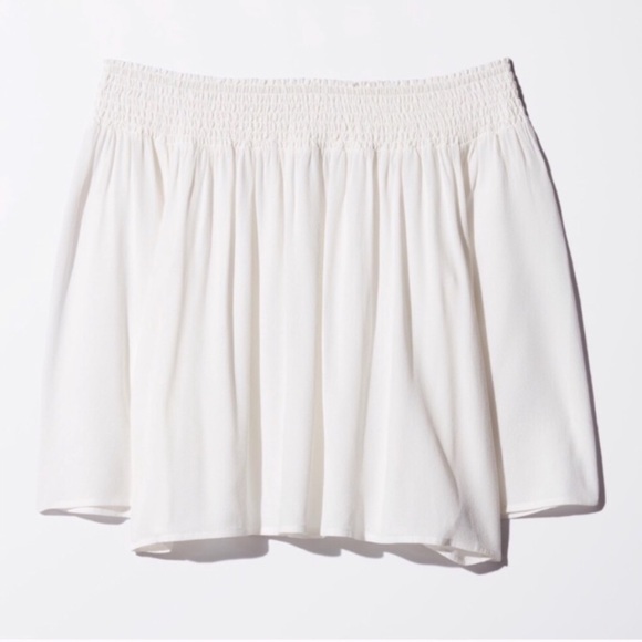 Aritzia Talula “Marcilly” Off the Shoulder Blouse - Picture 3 of 6